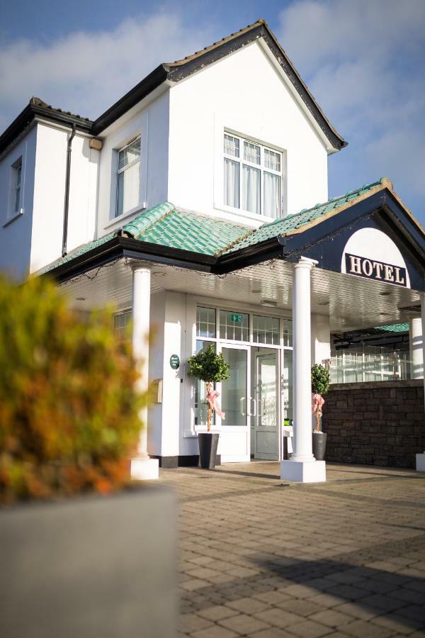 Ivanhoe Inn And Hotel Belfast Exterior photo